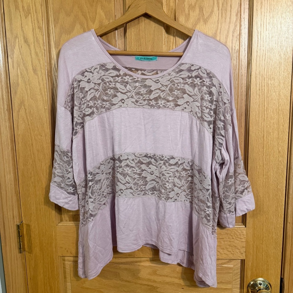 Pleione y2k shark bite hem lace inset top